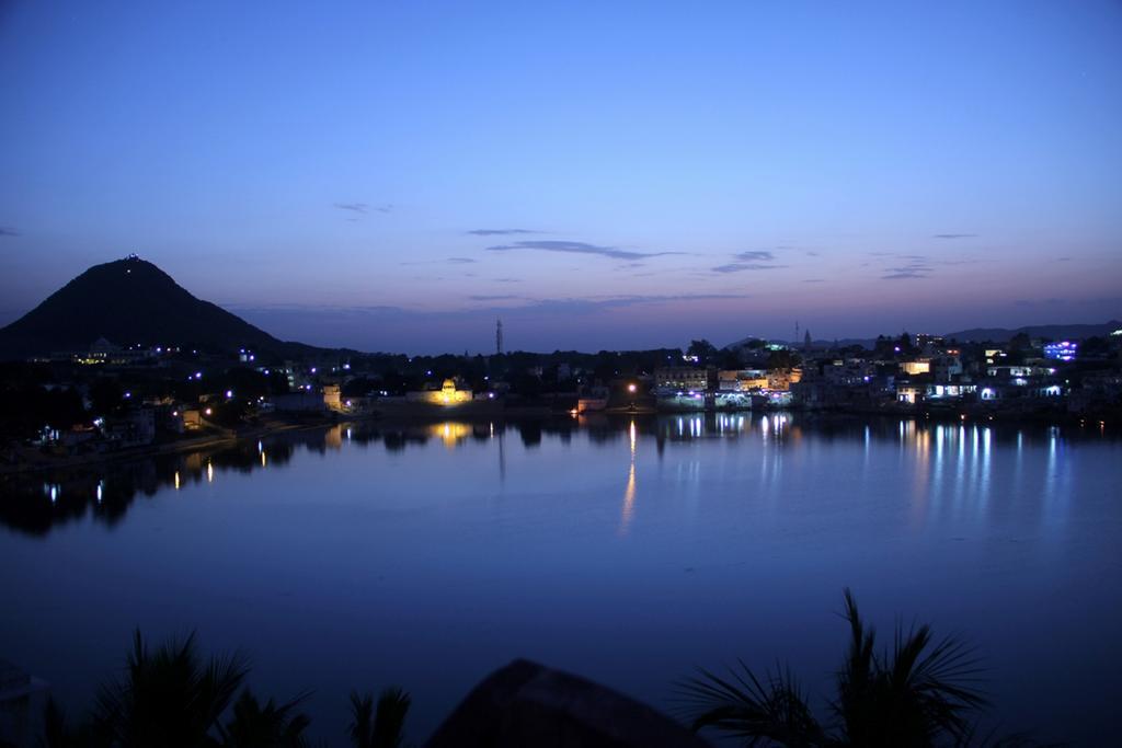 Hotel Pushkar Palace Exterior photo